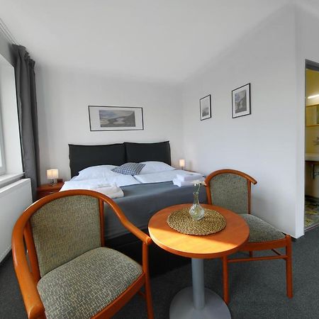 Hotel Brada Jičín エクステリア 写真