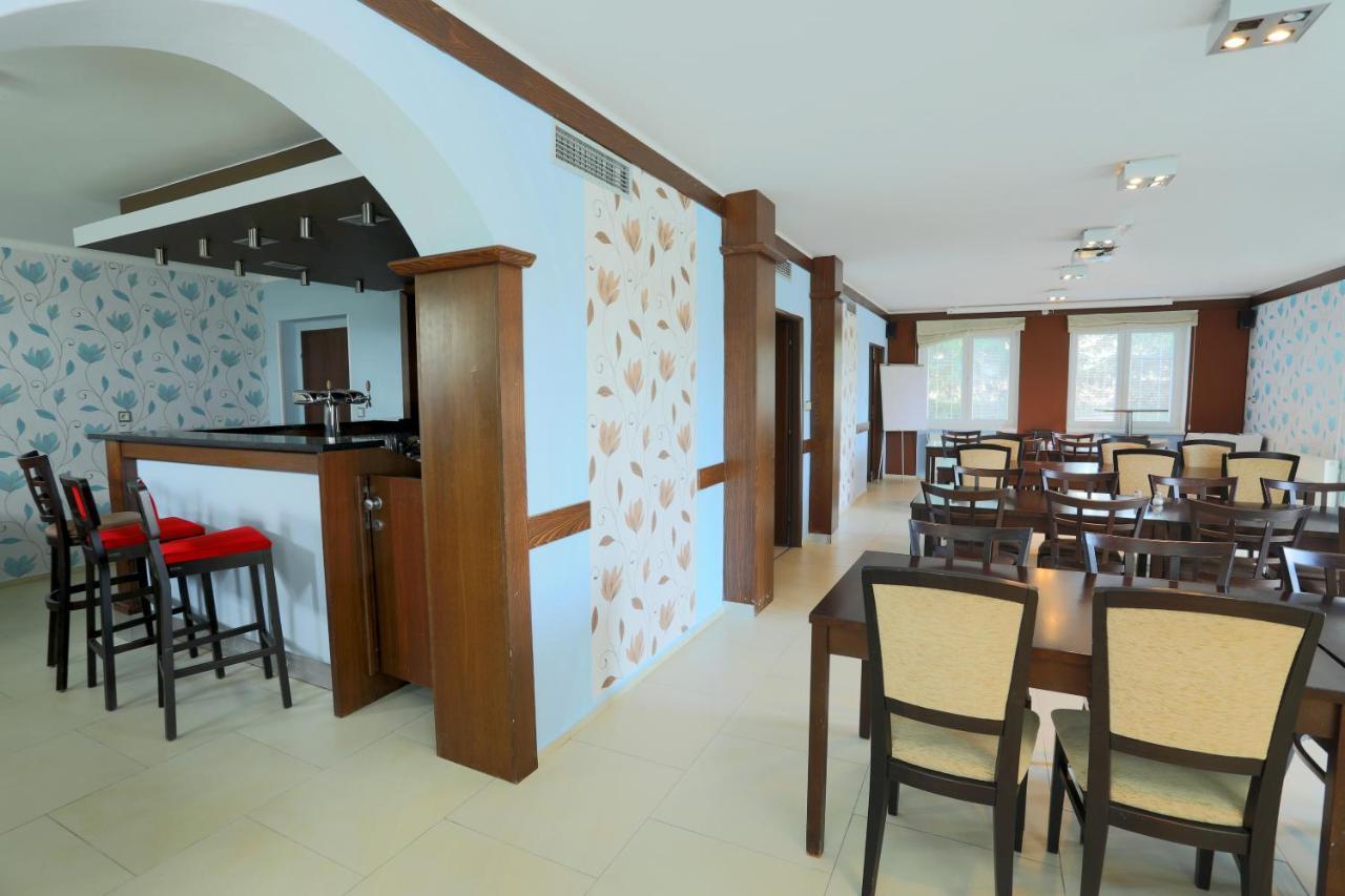 Hotel Brada Jičín エクステリア 写真